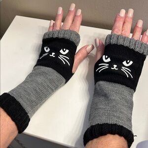 Cute knit fingerless gloves
